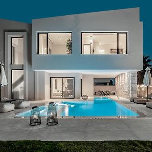 Vorto Luxury Villas Agrilia Exterior photo