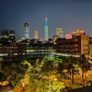 Showart Hotel Taipei Exterior photo