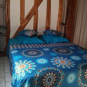 Chambre D'Hotes Des P'Tits Bonheurs Bed and Breakfast Dosches Exterior photo