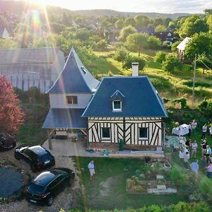 Icare Bed and Breakfast Pont-Audemer Exterior photo