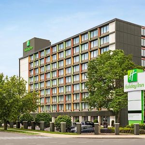 Holiday Inn Boston Bunker Hill Area, An Ihg Hotel Somerville Exterior photo