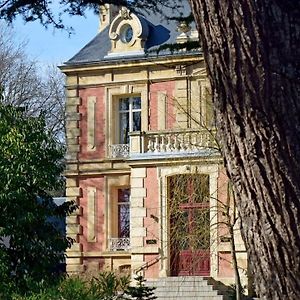 Chambres D'Hotes Le Clos Des Marronniers Douvres-la-Délivrande Exterior photo