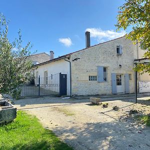 Appartamento Domaine De La Laigne - Spa Asnières-la-Giraud Exterior photo