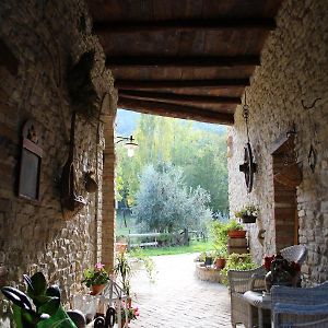 Casale Fontanile Bed&Breakfast Bed and Breakfast Smerillo Exterior photo