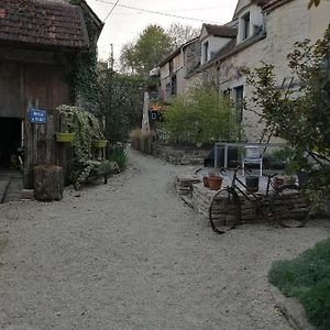 Gite Des Remparts Villa Bèze Exterior photo