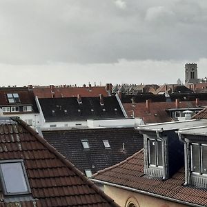 Zentral U Gemutlich Uber Den Dachern Von Braunschweig Exterior photo