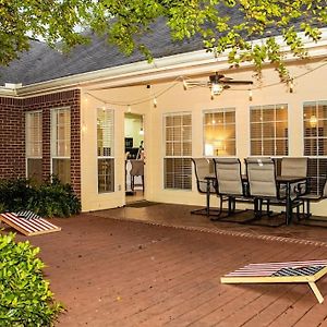 Spacious King Suite Mid Town Home With Serene Patio Hattiesburg Exterior photo