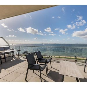 Apartment With Oosterschelde View Scherpenisse Exterior photo