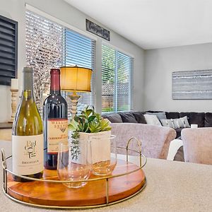Brand New Listing - Windsor “Winetopia” Getaway Exterior photo