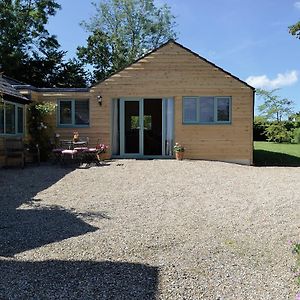 Pottery Cottage Broadway  Exterior photo