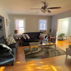 Appartamento Three Bed One Bath Apt 25 Mins To Nyc Belleville Exterior photo