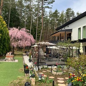 Kakureyado Fujikawaguchiko Bed and Breakfast Exterior photo