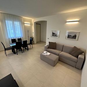 Appartamento Casavale Elegante Residenza 108 Mq Max 7 Persone Piacenza Exterior photo