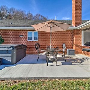 Home With Hot Tub Near Shenandoah Natl Park! Front Royal Exterior photo