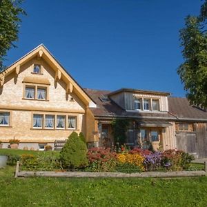 Bauernhof Fendrig - Neue Wohnung Haslen Exterior photo