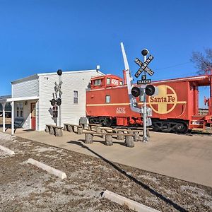 Appartamento Unique Joplin Gem Converted Train Car Studio Exterior photo