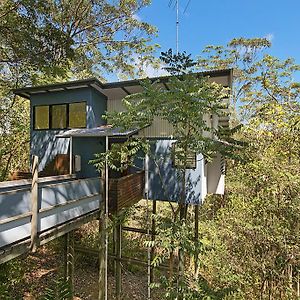 Lyola Pavilions In The Forest Maleny Room photo