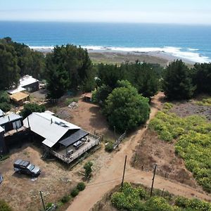 Ekilibre Surf Eco Hostal Bed and Breakfast Curanipe Exterior photo