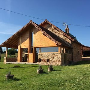 Les Perruchons ancienne grange rénovée avec soin Villa Ozolles Room photo