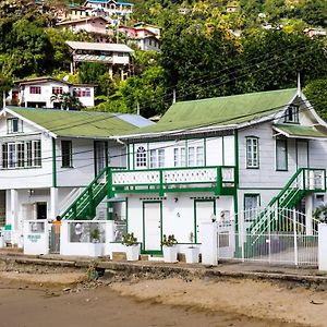 Cholson Chalets Charlotteville Exterior photo