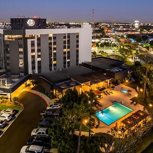 Hotel Doubletree By Hilton Carson Exterior photo