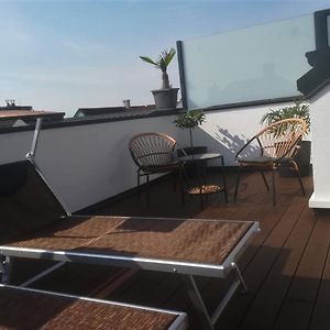 Appartamento Penthouse Griemann 2 Fuer Max 4 Personen Mit Eigener Grosser Dachterrasse Zum Relaxen! Illmitz Exterior photo