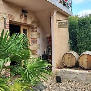 Hotel La Maison des Vignes - petits déjeuners continental Charentay Exterior photo