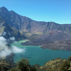 Hotel Budaya Kaki Rinjani Senaru Exterior photo