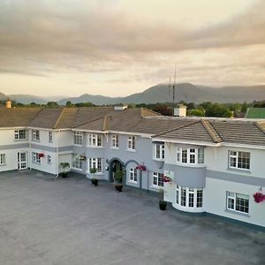 Castle Lodge Cill Airne Exterior photo