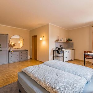 Stadtgut Molkau Rooms & Apartments Lipsia Exterior photo