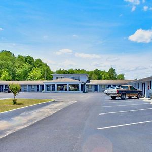 Rodeway Inn - Swainsboro Exterior photo