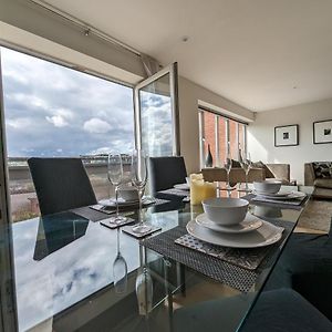 Quayside Apartment With Riverside Views & Parking Newcastle Upon Tyne Exterior photo