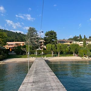 Appartamento Favola Bella The Panoramic Penthouse Bardolino Exterior photo