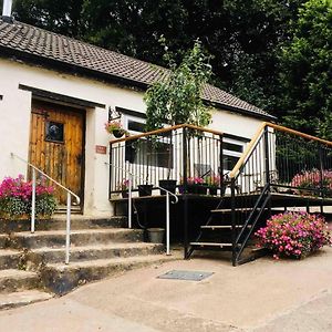 Cosy 3-Bed Apartment On Exmoor Minehead Exterior photo