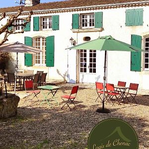 Logis De Chenac - Chambres Et Table D'Hotes Chenac Saint Seurin d'Uzet Exterior photo