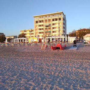 Hotel Atlantic Senigallia Exterior photo