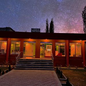 Desert One Hotel Skardu Exterior photo