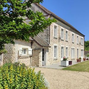 L'Ombre Du Tilleul - Gite Familial Villa Richebourg  Exterior photo