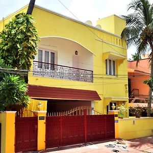 Shakti Nivas Bed and Breakfast Chennai Exterior photo