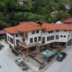 Hotel Къща За Гости Камината Trigrad Exterior photo