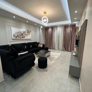 Luxury Apartment In Elbasan Exterior photo