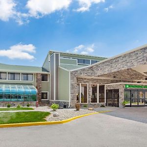 Hotel Wyndham Garden Fort Wayne Exterior photo