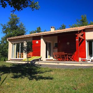 Tidy Bungalow On A Green Domain Villa Quillan Exterior photo