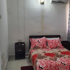 Savagem Furnished Apartment Freetown Exterior photo