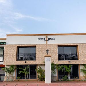 Hotel Brynx Haven - Adenta, Accra Exterior photo