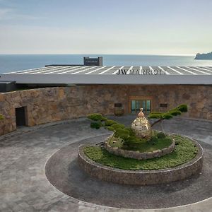 Jw Marriott Jeju Resort & Spa Seogwipo Exterior photo