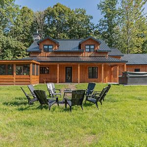 The Corzo - Modern Farmhouse With Hot Tub Villa Hawkesbury Exterior photo