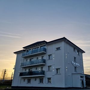 Tesa Boutique Hotel Târgu Neamț Exterior photo