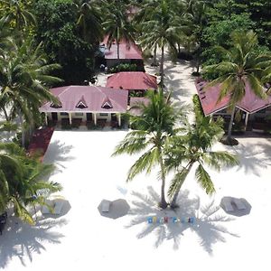 Beach Placid Resort Powered By Cocotel Ocoy Exterior photo