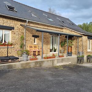 Hotel Chambre Oiseaux Larchamp Exterior photo